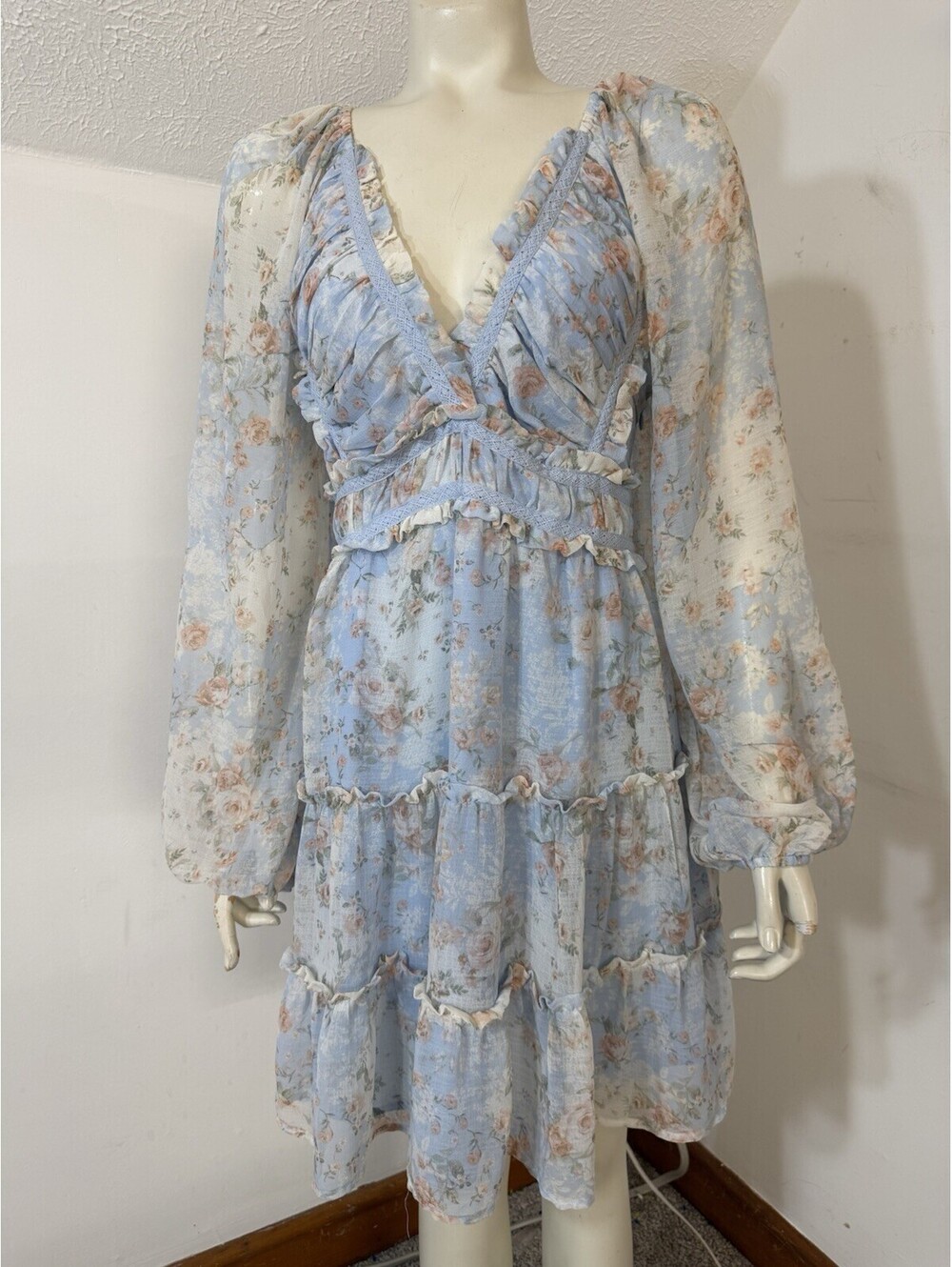 Altard State Womens XL Longsleeved Dress Lt Blue Floral Ruffles Romantic Tiered